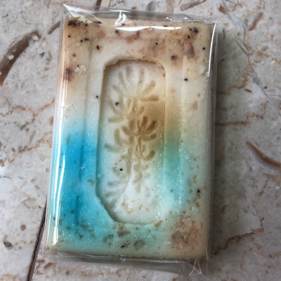 NWT Bath back scrubber & handmade emollient soap - Picture 5 of 9